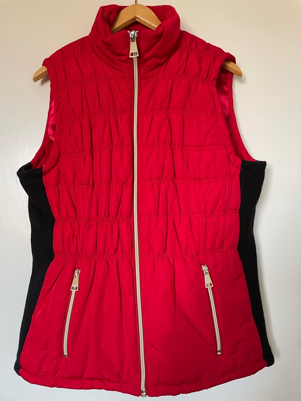 Calvin Klein Women’s Red Quilted Vest – Size L, Black Side Panels